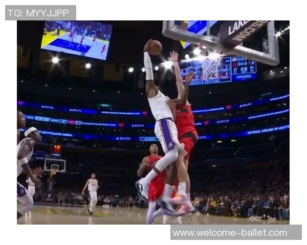 斯普利特称赞西索科防守出色尝试制造詹姆斯进攻犯规难度不小