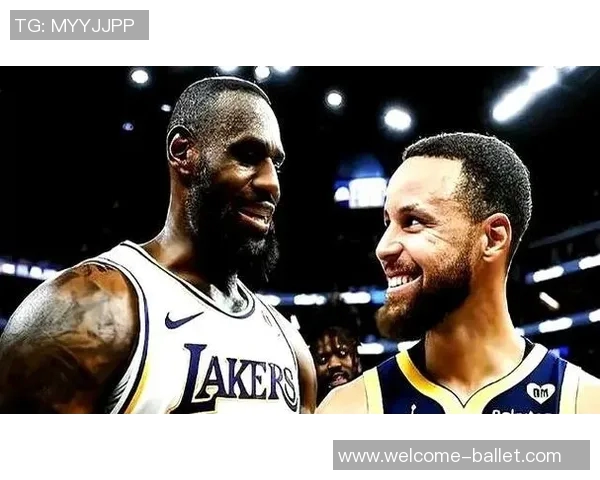 詹姆斯:字母哥和我库里及KD还不是一个类别他比我们年轻多了 詹姆斯:字母哥和我库里及KD还不是一个类别他比我们年轻多了